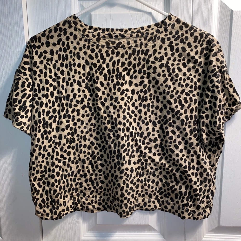 Cheetah print shorter T-shirt
